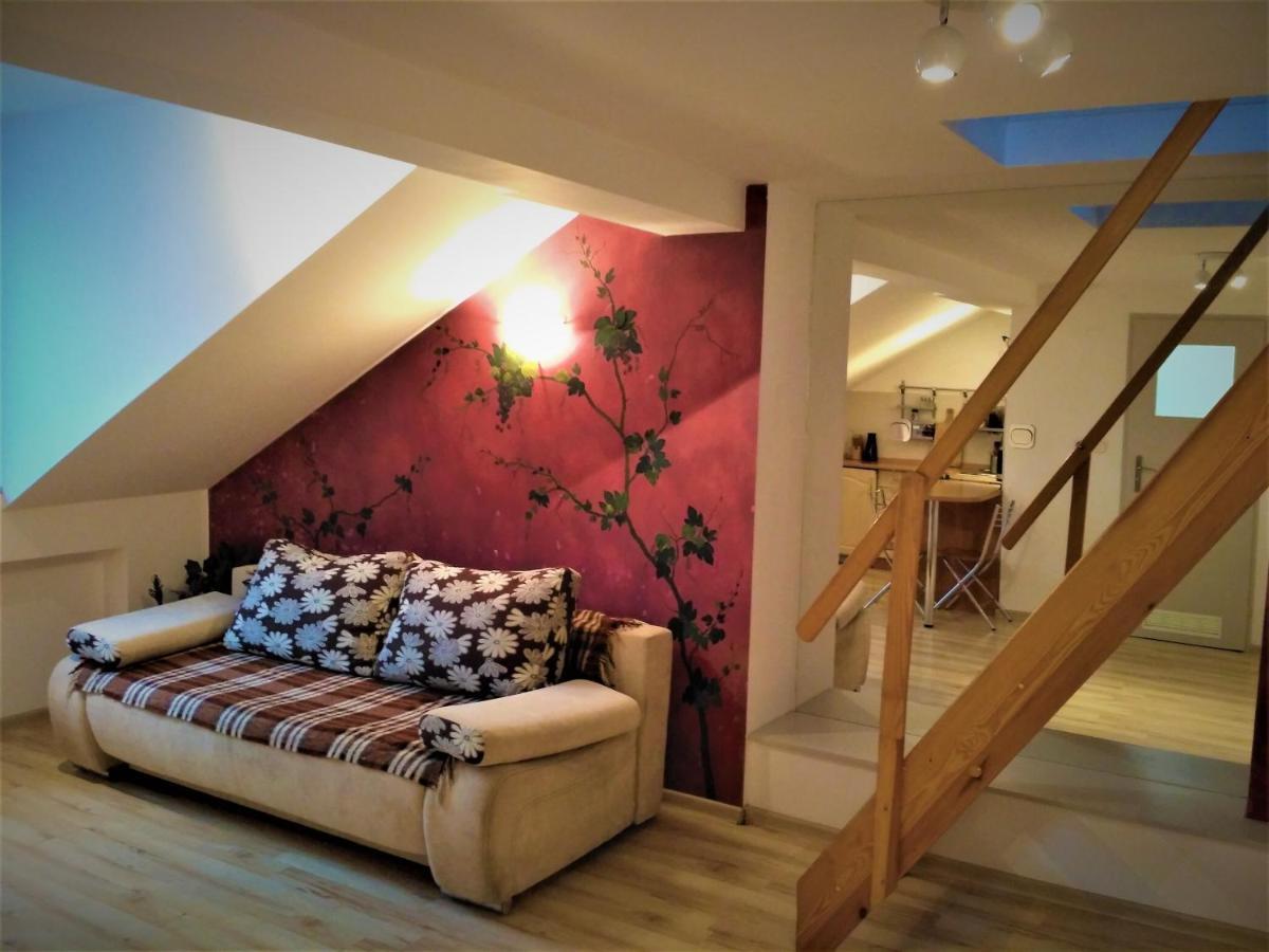 Krakow City Centre Apartment - Bon Turystyczny ภายนอก รูปภาพ